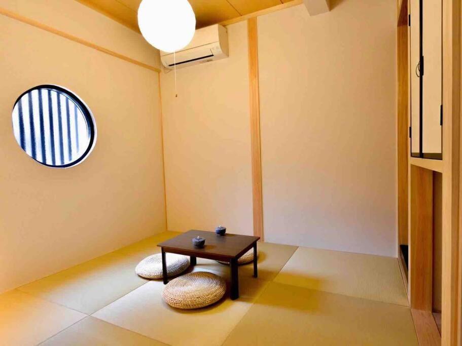 吉福屋/机场直达/3分步行地铁jr/14分usj/心斋桥/難波 Villa Osaka Exterior photo