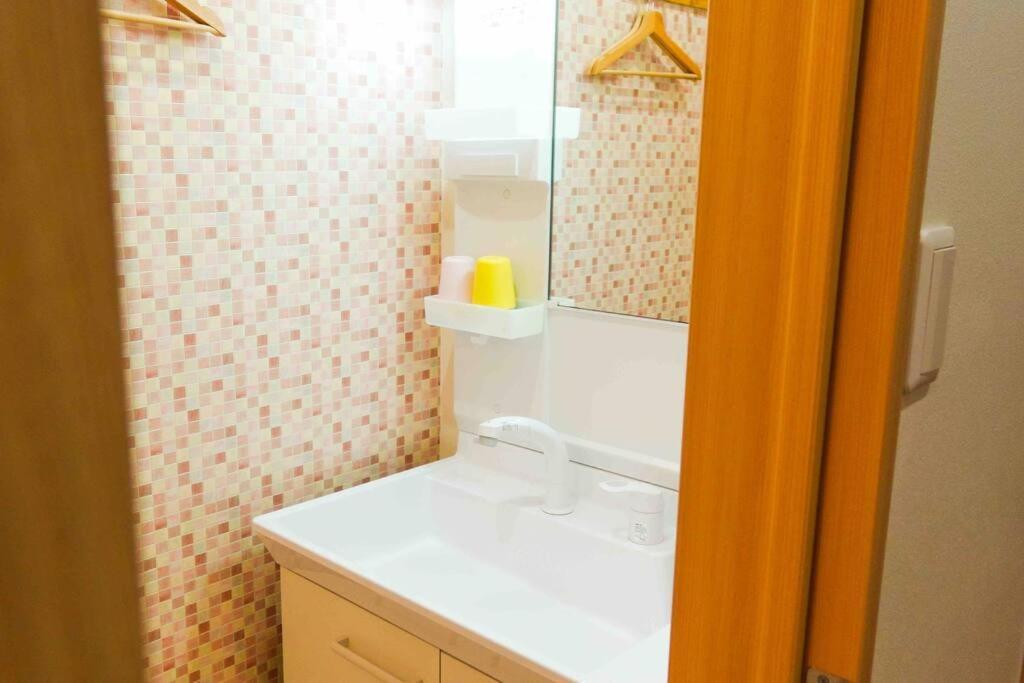 吉福屋/机场直达/3分步行地铁jr/14分usj/心斋桥/難波 Villa Osaka Exterior photo